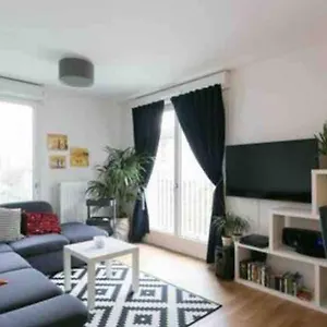  Appartement Cozy & Quiet Getaway Just 300m From Paris With Free Private Parking France